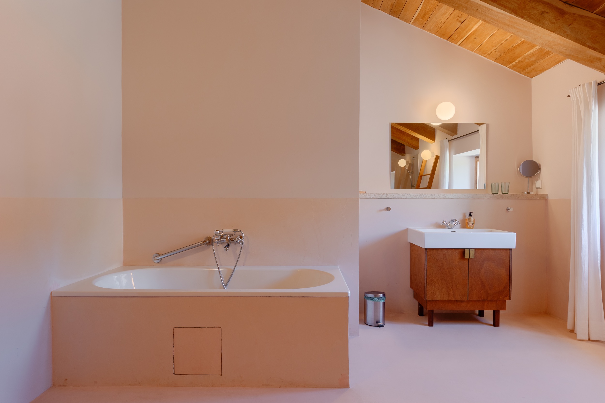 casa ceppi istria croatia interior bathroom bathtub wooden vanity mirror close view